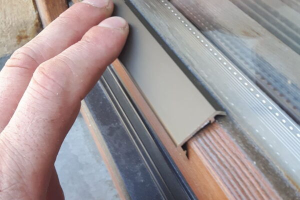 Fensterservice - Flügelabdeckprofil